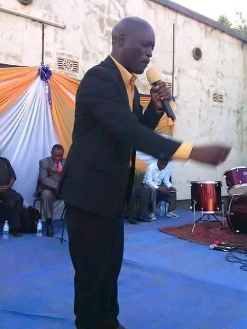 World Revival Ministry worship and outreach